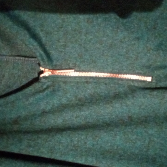 Shirt - Picture 5 of 6